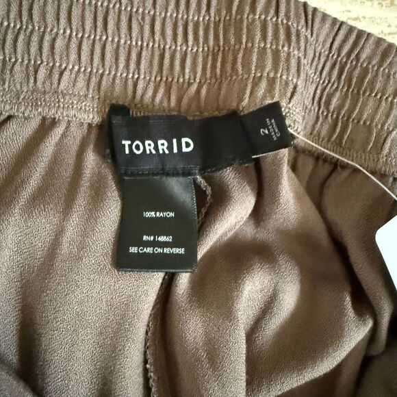 NWT Torrid women’s plus pleat front crepe wide leg pants size 2 - Picture 8 of 11